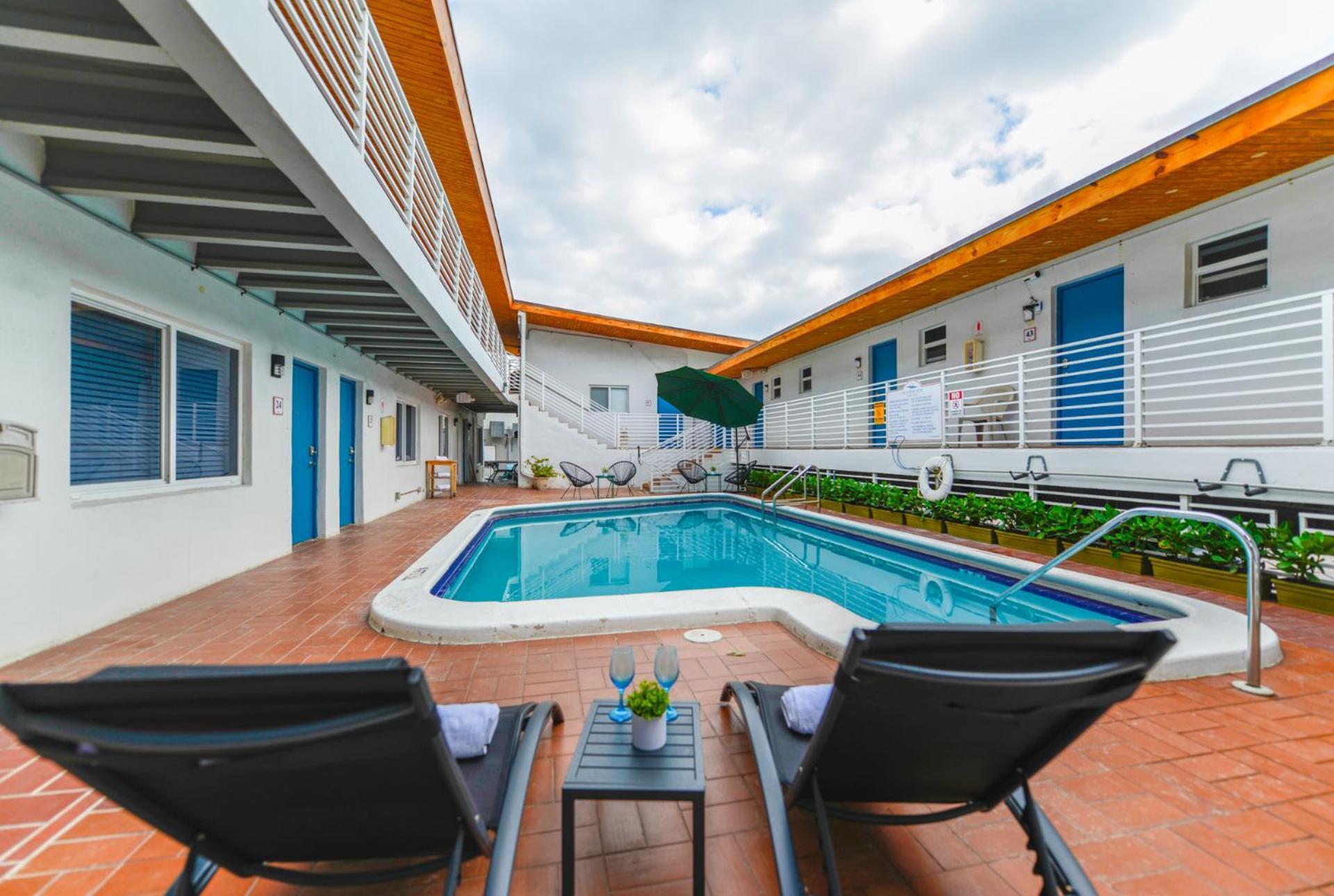 The Mariner Suites #22 - Beachfront Studio Hollywood Exterior photo